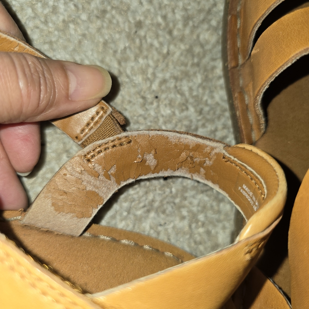 Clarks~ Ultimate Comfort Collection SIZE: 8 - Picture 4 of 15